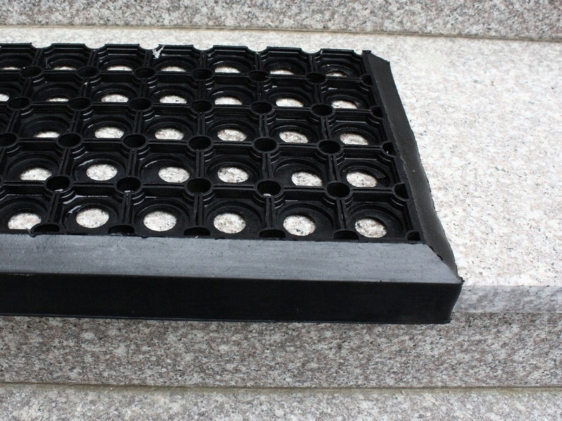 RUBBER OUTDOOR STAIR COVERS WITH NOSE 80x26 cm