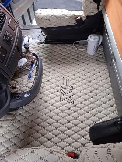 RUGS DAF 105XF 106XF NEW XG XF 105 106 CoverS EMBROIDERY XD Manufacturer's catalog number 5906086086523