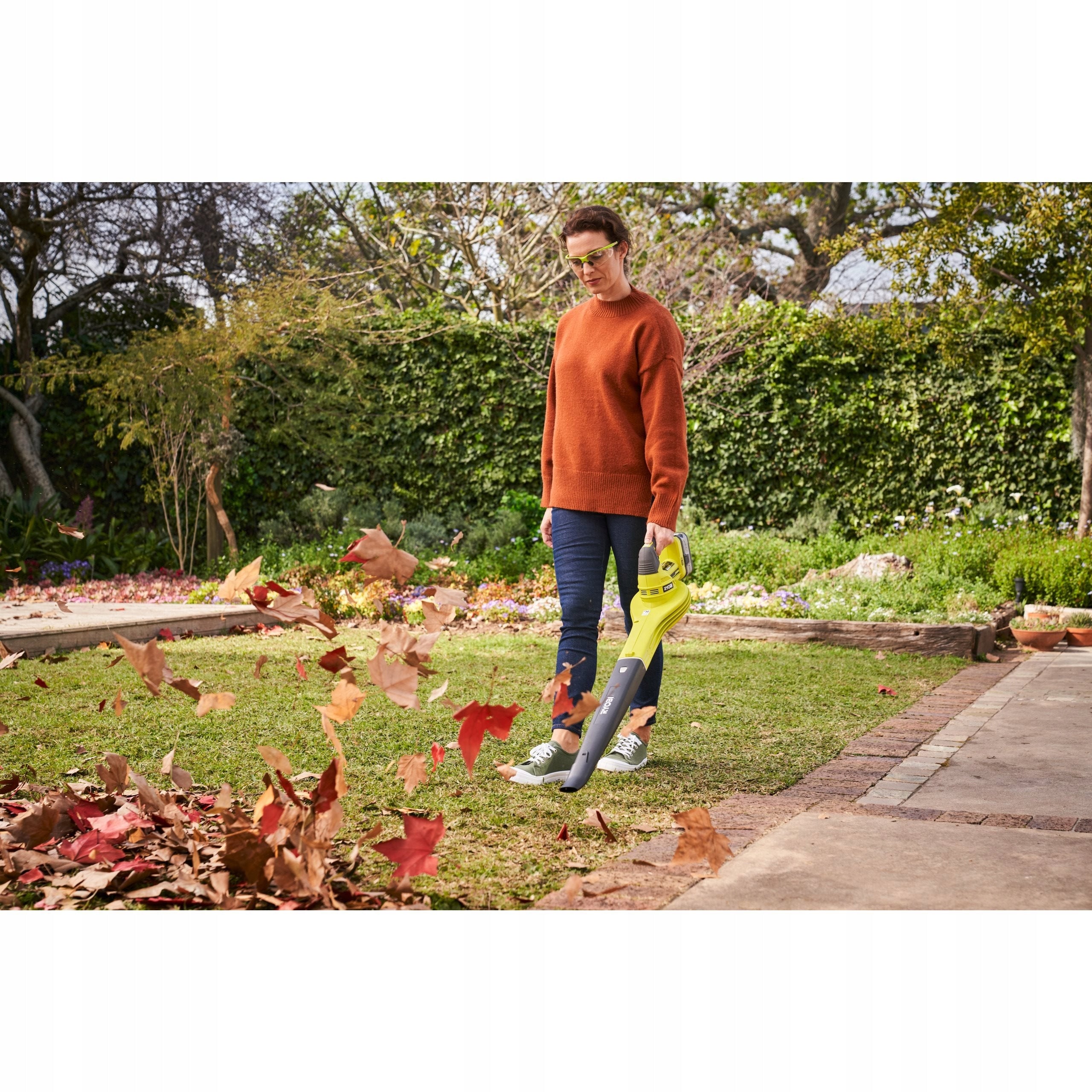 RYOBI CORDLESS LEAF BLOWER 245KM/H SOLO OBL1820S Tool weight 1.6 kg