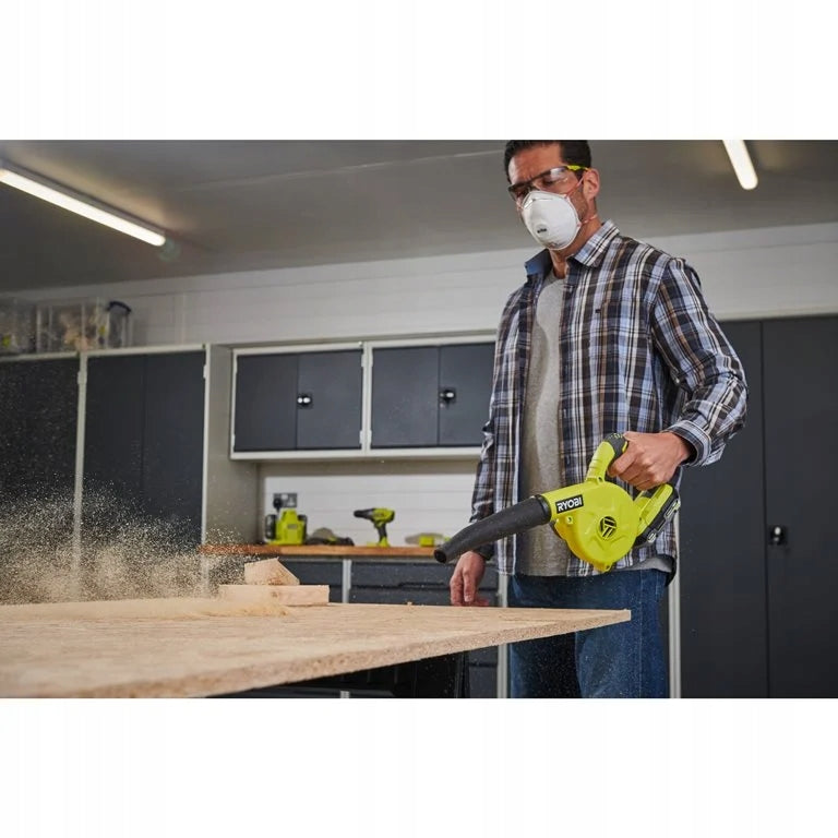 RYOBI SMALL CORDLESS WORKSHOP BLOWER COMPACT R18TB-0 VACUUM CLEANER Shredding option no grinding option