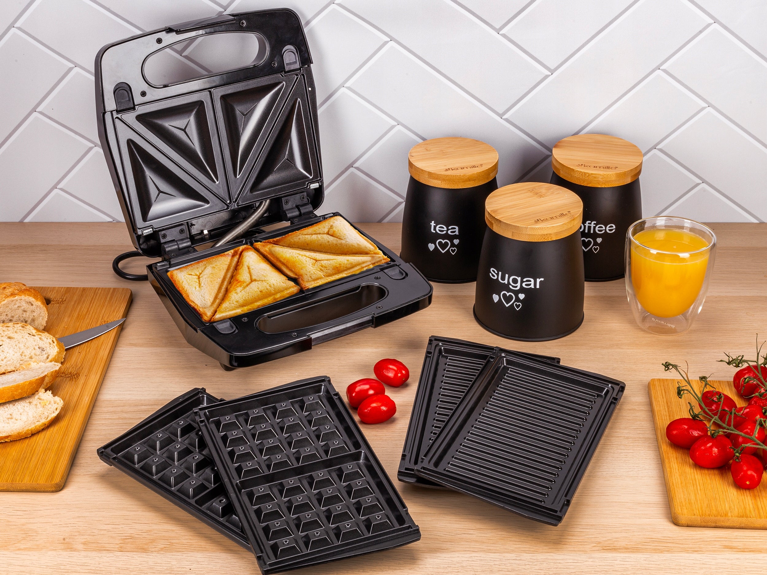 SANDWICH TOASTER GRILL ELECTRIC WAFFLE MAKER 3-in-1 KAMILLE EAN (GTIN) 5904734062677