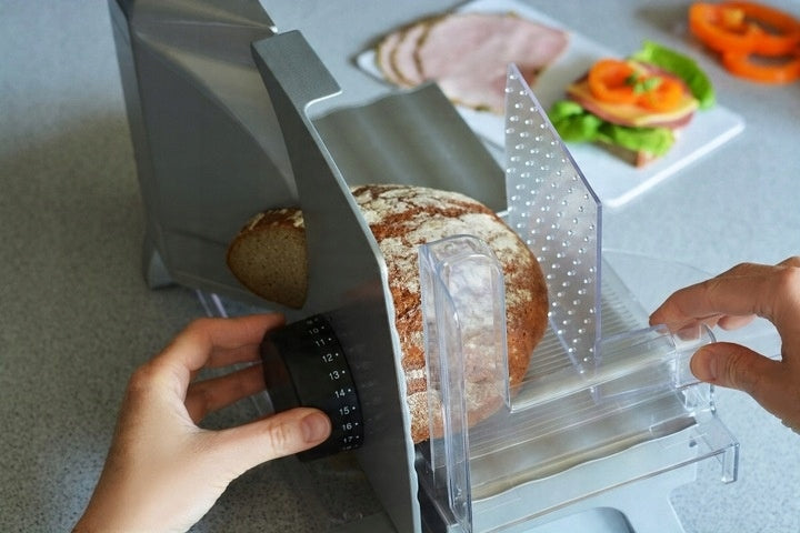 SAUSAGE BREAD SLICER STRONG BLAUPUNKT FMS501 TRAY PUSHER ADJUSTMENT Manufacturer code FMS501