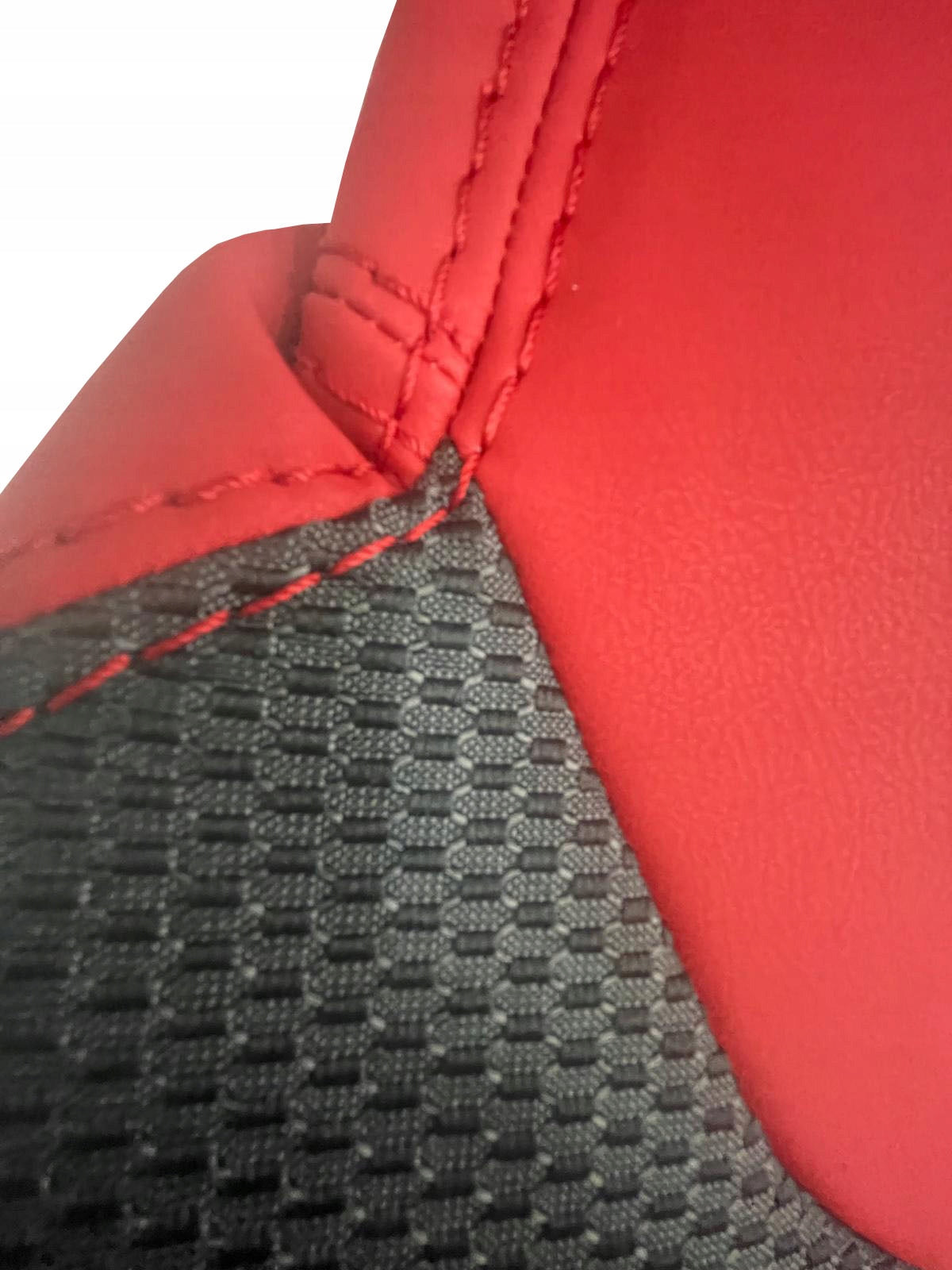 SEAT COVERS TIR MAN TGX AFTER 2020 GRAPHITE RED SALE! Manufacturer code TGX