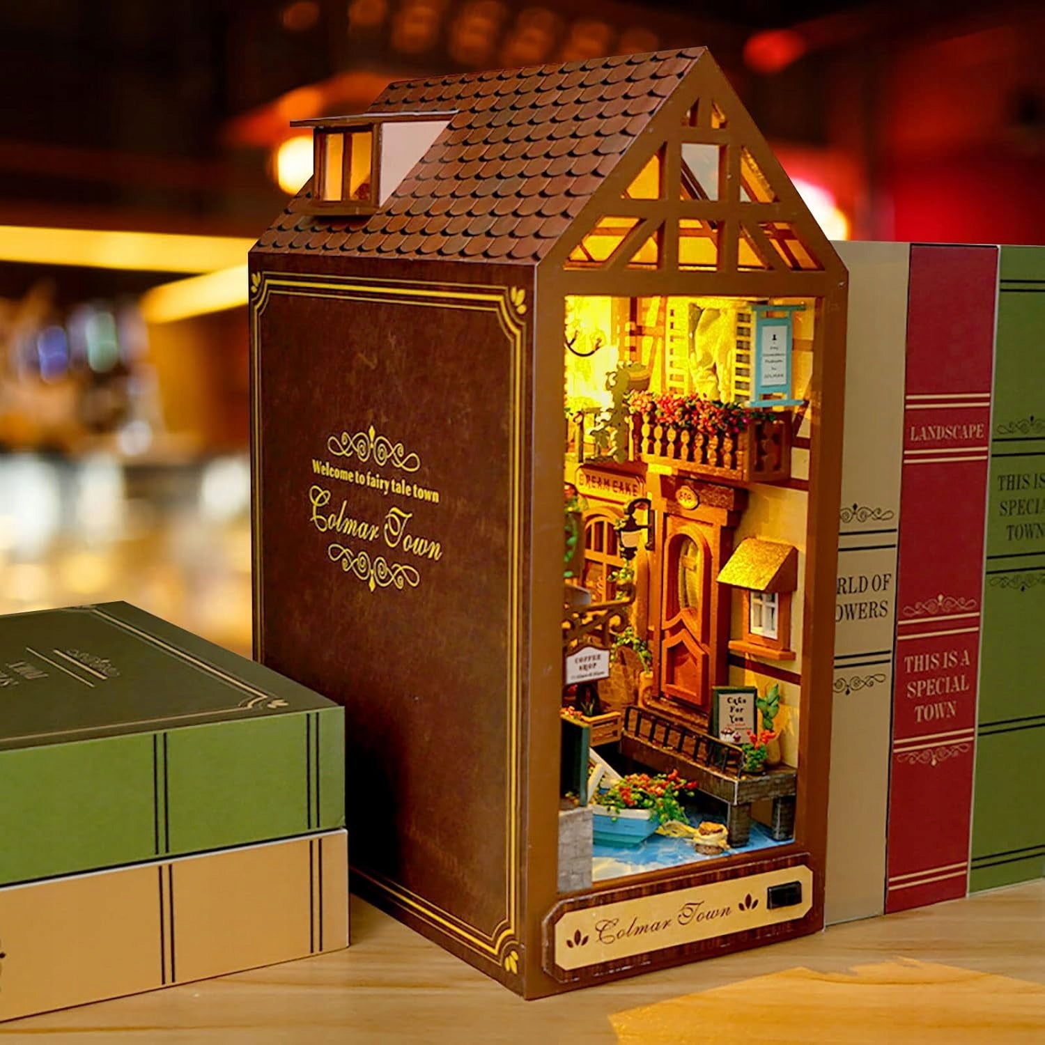 SELF-MADE BOOK SET, MINIATURE DOLLHOUSE Packaging status original