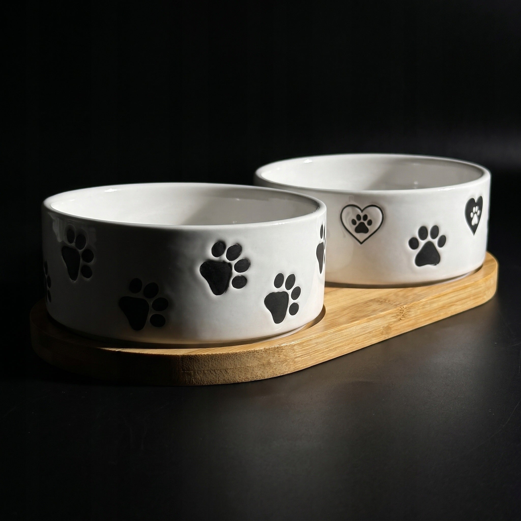 SET OF 2 CERAMIC BOWLS FOR CAT DOG ON WOODEN STAND 2x0,4L Manufacturer code OD2442