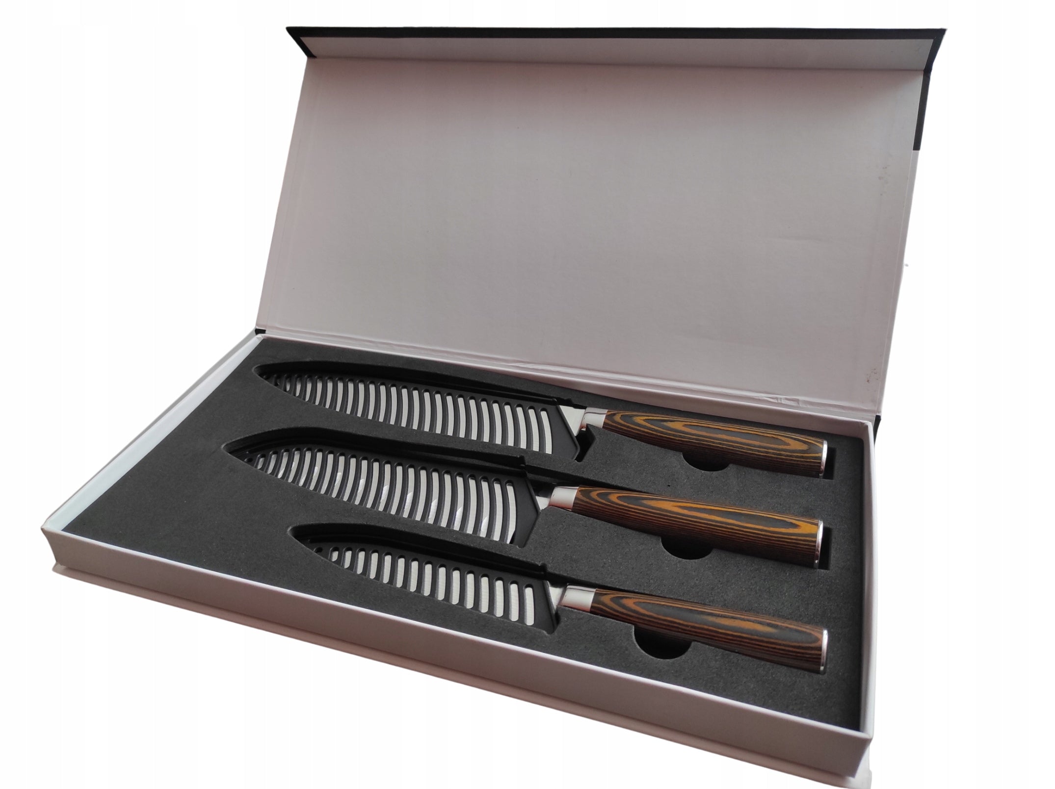 SET OF 3 KITCHEN KNIVES JAPANESE/DAMASCENE PATTERN IN GIFT BOX Manufacturer code Zestaw noży