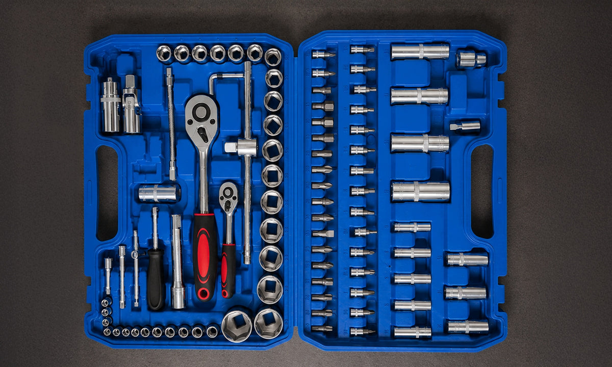 SET OF SOCKET WRENCHES 2x RATCHET 1/2 1/4 EXTENSIONS BITS 94EL SUITCASE Packaging status original
