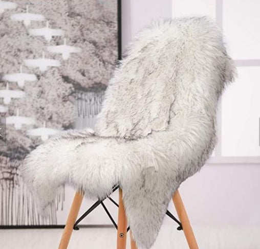 SHEEPSKIN FAUX FUR 140-145CM Manufacturer code 1