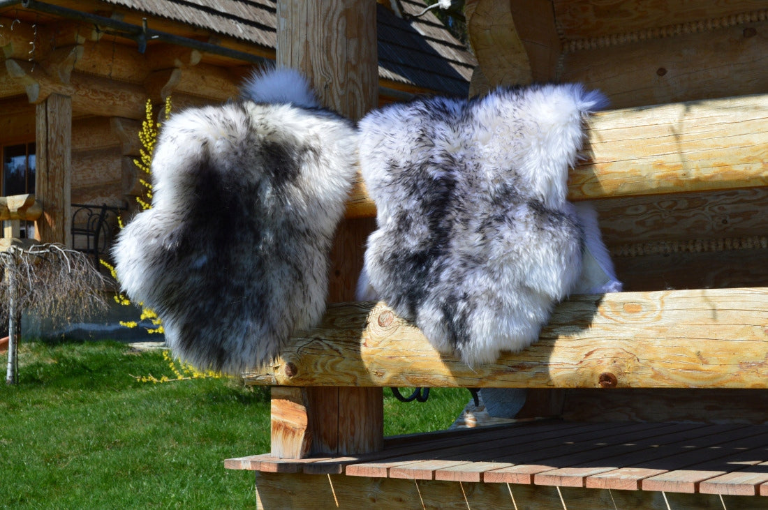SHEEPSKIN NATURAL WOOL 100 % Manufacturer code 09