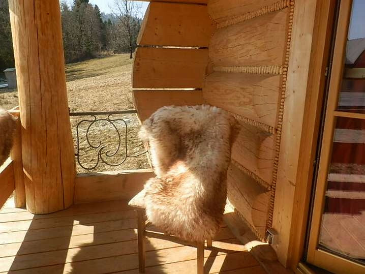 SHEEPSKIN-SKINNED SHEEP GIANT DECORATIVE CARPETS Manufacturer code 07