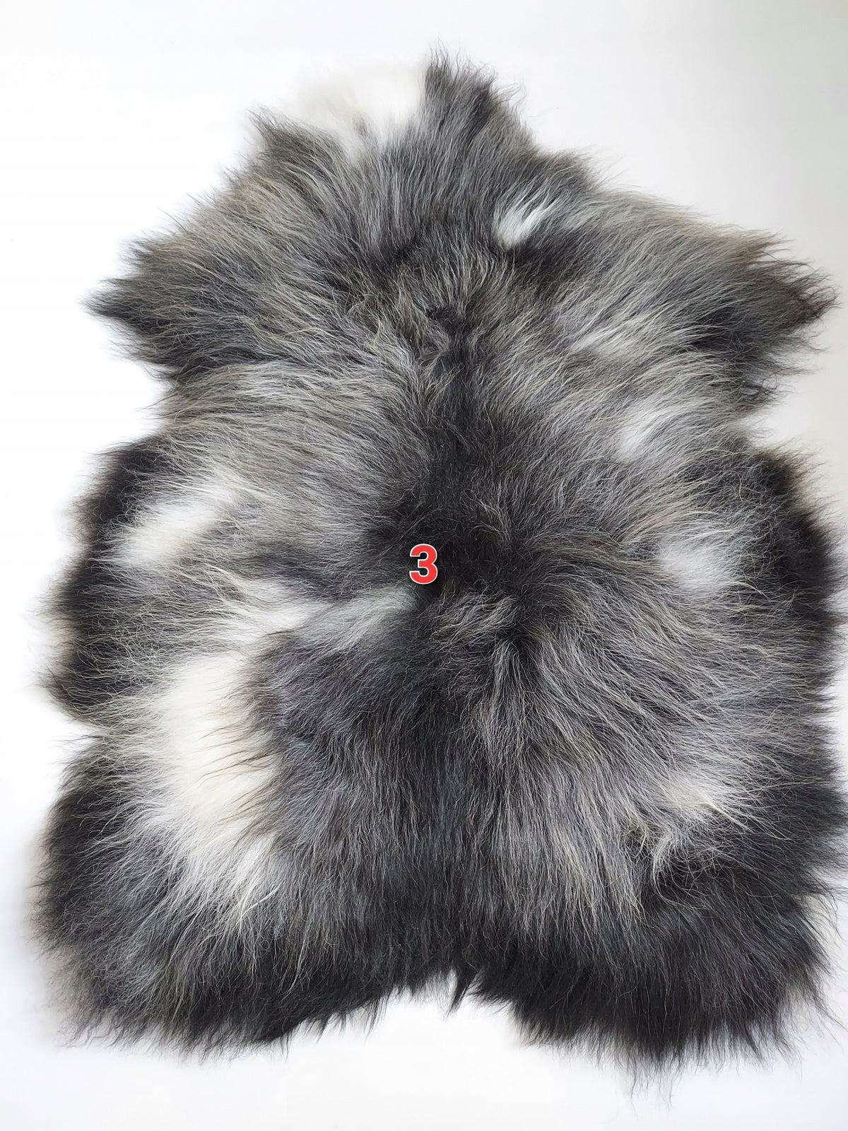 SHEEPSKIN XXL GIANT 150 cm UNIQUE NATURAL COLORS LONG WOOL Packaging status original