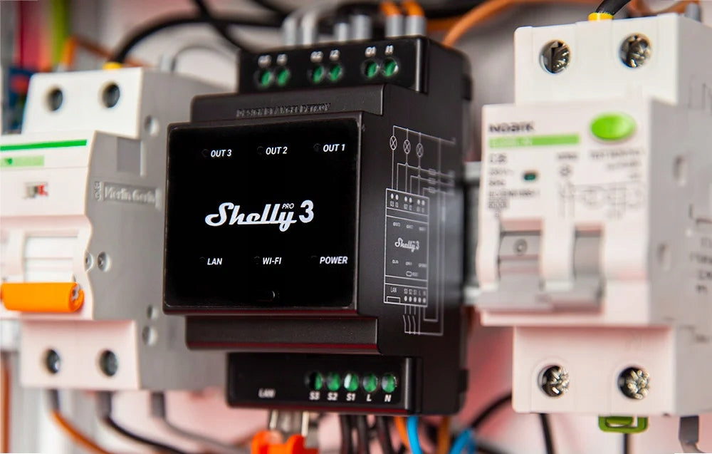 SHELLY PRO 3 WIFI 3-CHANNEL INTELLIGENT RELAY FOR DIN RAIL 240V 16A Packaging status original