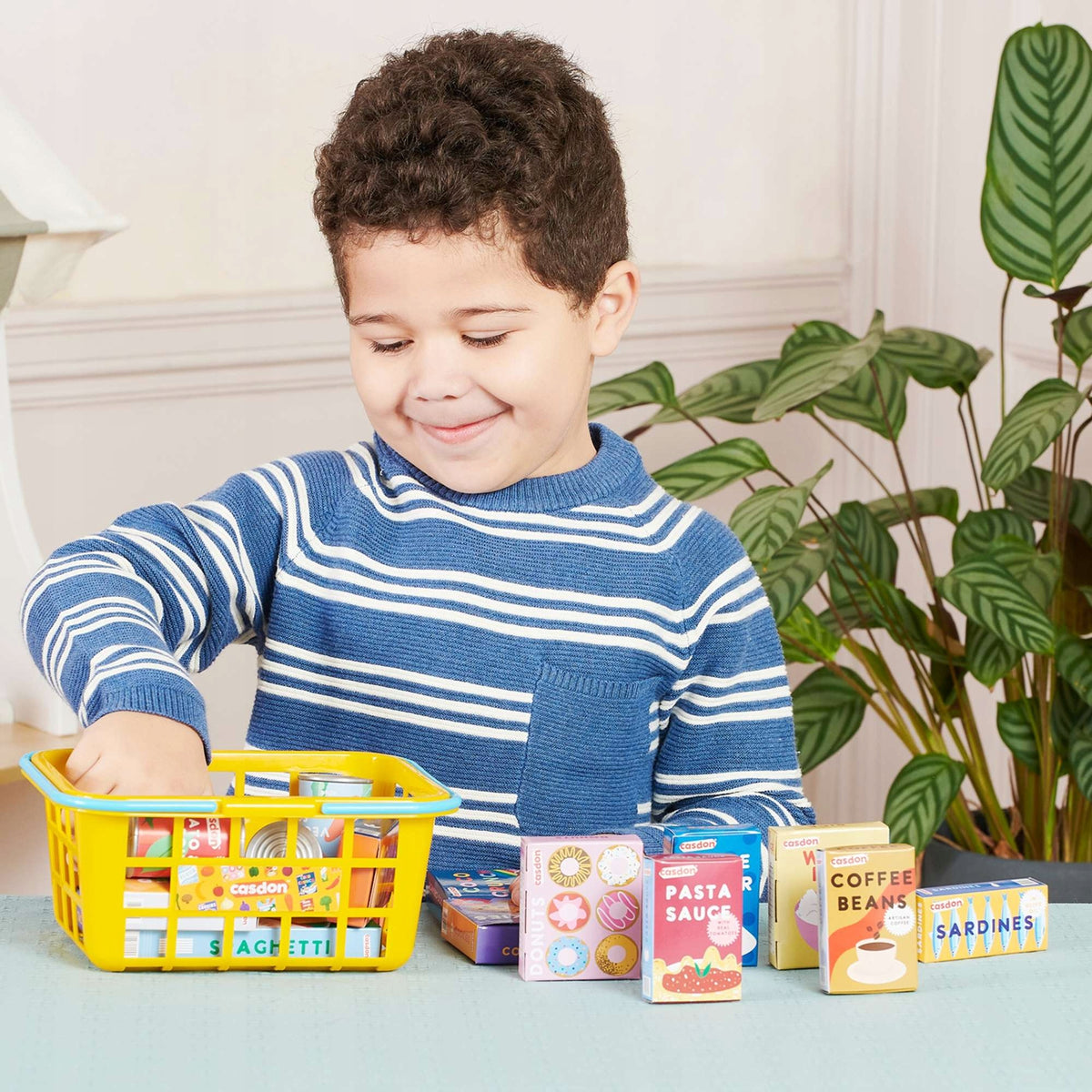 SHOPPING CART SET OF FOOD PRODUCTS FUN IN THE STORE CASDON Brand Casdon