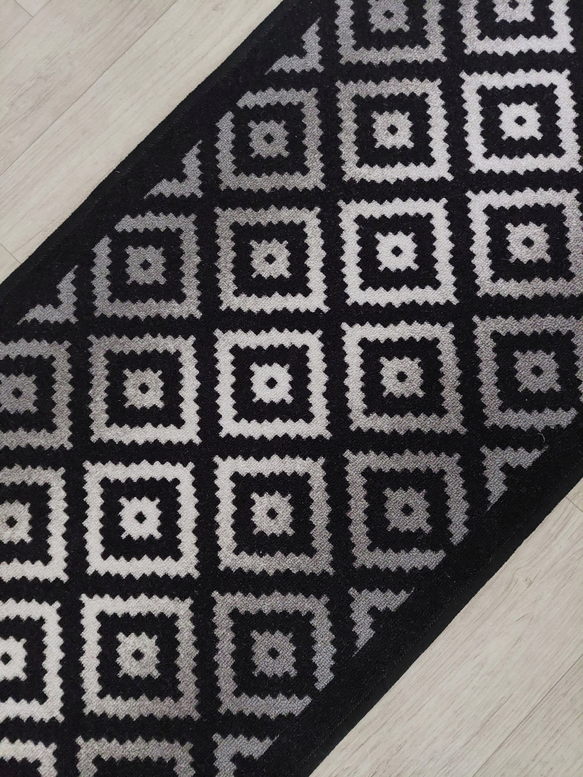 SIDEWALK FOR KITCHEN HALLWAY LIVING ROOM NON-SLIP 57x160 EAN (GTIN) 5902770898670