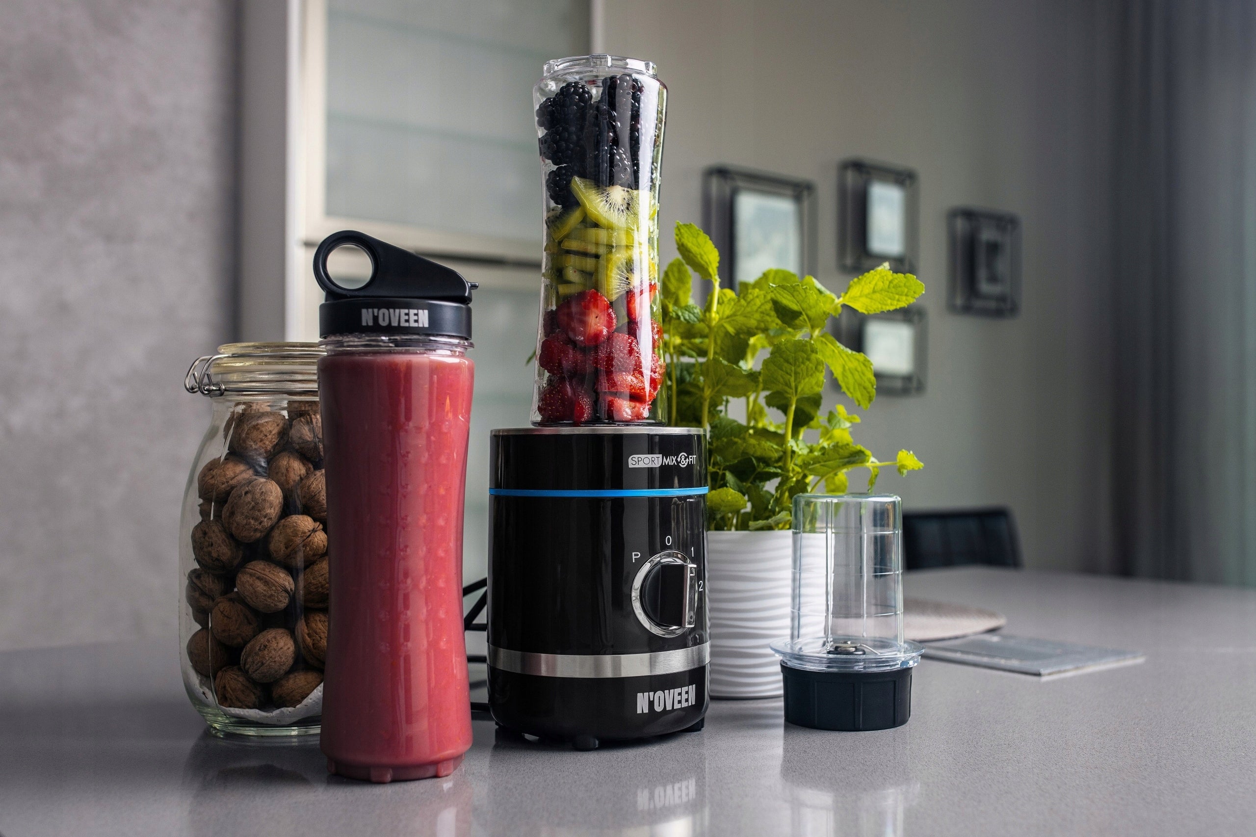 SPORTS BLENDER SMOOTHIE COCKTAIL MIXER + GRINDER Model Sport Mix Fit SB1000 Xline