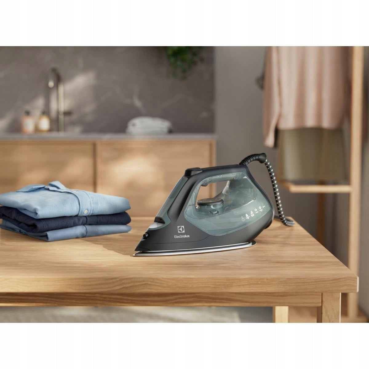 STEAM IRON ELECTROLUX REFINE 700 E7SI2-6OG 2600W Power Pair GLISSIUM EAN (GTIN) 7332543996087