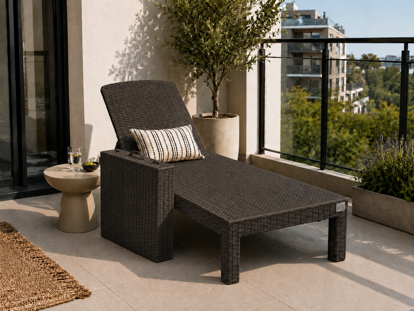 SUN LOUNGER BEACH POOL CHAIR ADJUSTABLE FOLDING BEACH CHAIR Frame material synthetic material