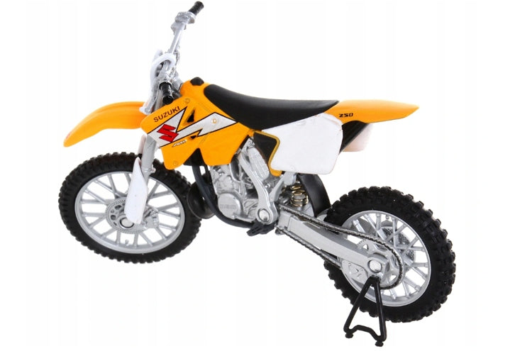 SUZUKI RM250 METAL MOTORCYCLE WELLY 1:18 Manufacturer code 000001666