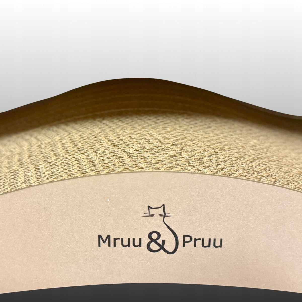 Scratcher cat bed Mruu&Pruu Leon Cat scratcher Cappuccino Manufacturer code DRAP_B_D