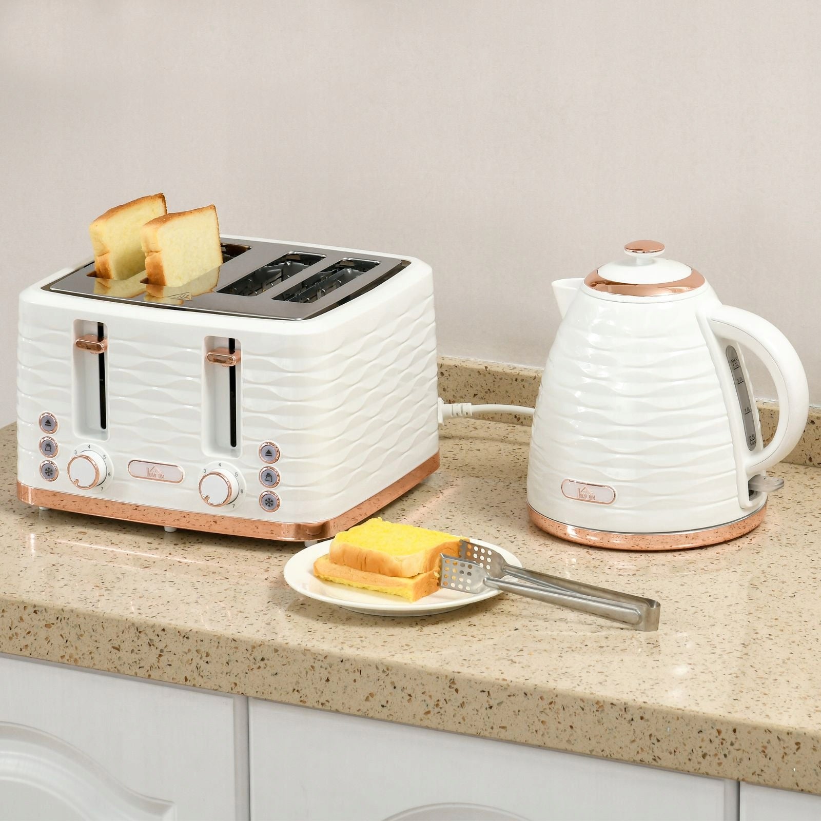 Set of 2in1: toaster and kettle, 7 levels, defrosting, cream Dominant color white