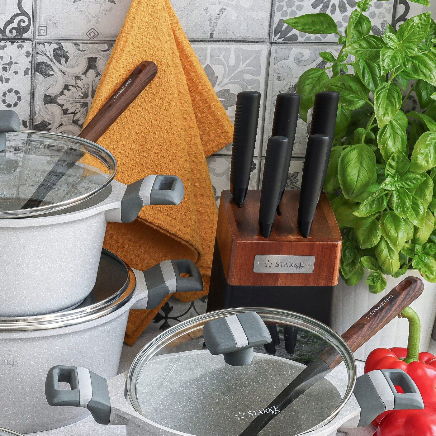 Set of Kitchen Knives in WOODEN Stand SOLID Starke Pro Taylor 6 el Packaging status original