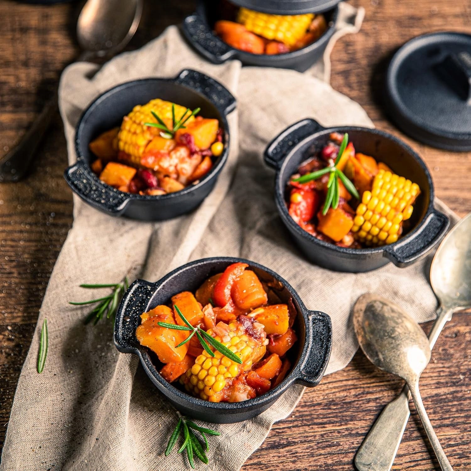 Set of cast iron pots 6 pieces Brand no brand
