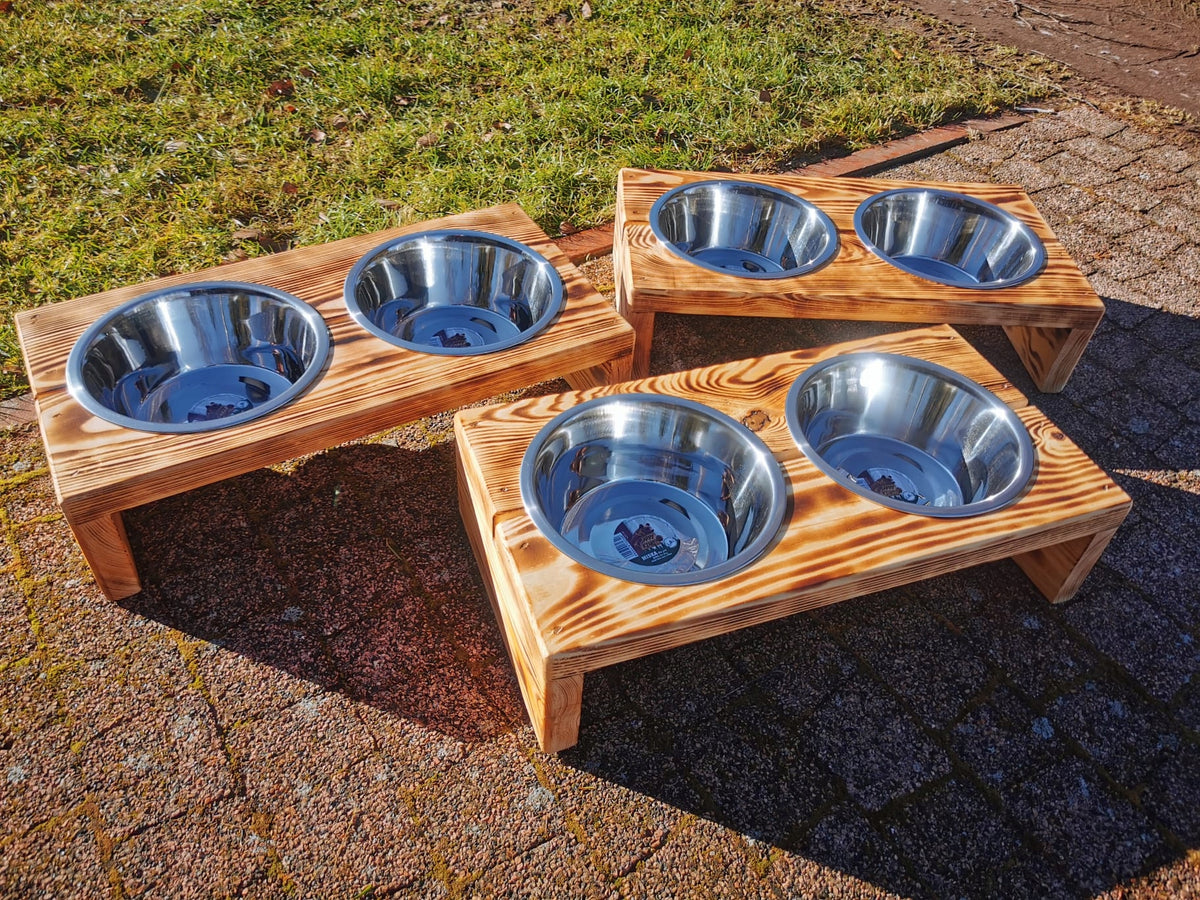 Set of two 1800 ml dog bowls on wooden stand Packaging status original