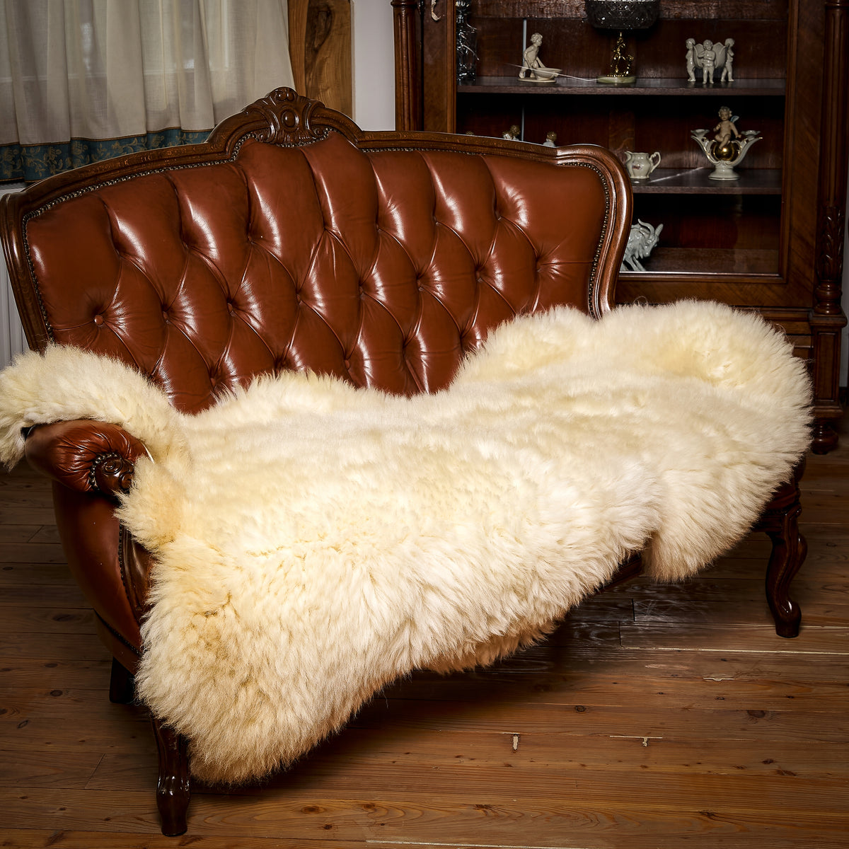 Sheepskin "WHITE" - 150cm/XXXXL (Big Mother) 100%Natural! Packaging status original