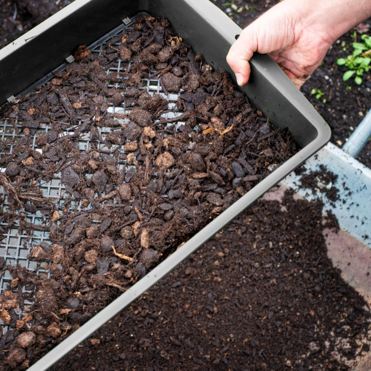 Sieve Garden Strainer For Sifting Compost Debris Stones Bark Black Tool weight 0.2 kg