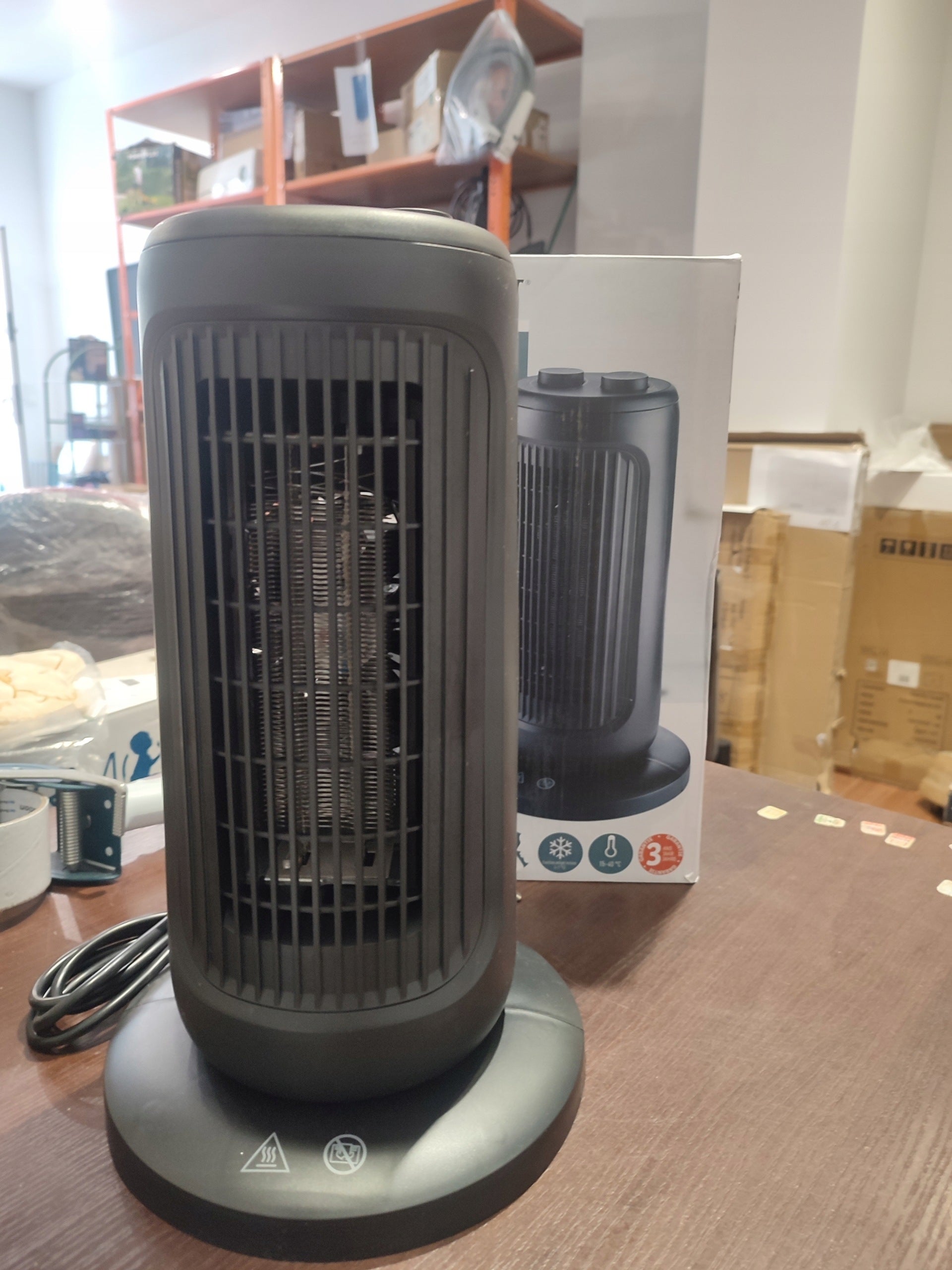 SilverCrest Tower fan with temperature control 15-40°C black Packaging status original