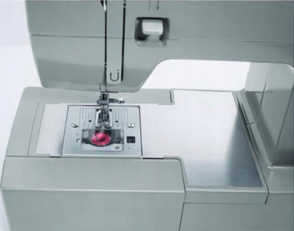 Singer 4423 sewing machine Brand SINGER
