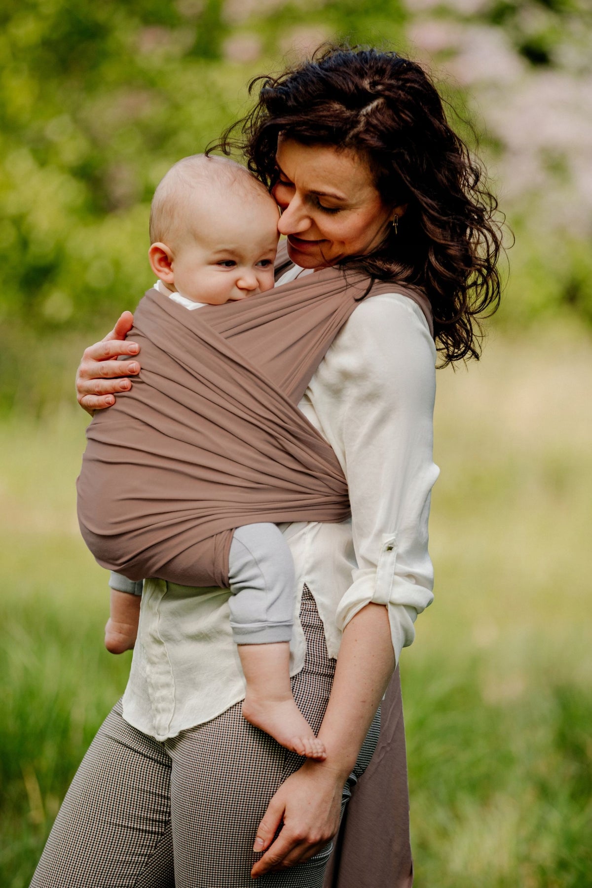Sling for carrying a child 5 m. - in MOCHA MOUSSE (shade of brown) Brand Pulp
