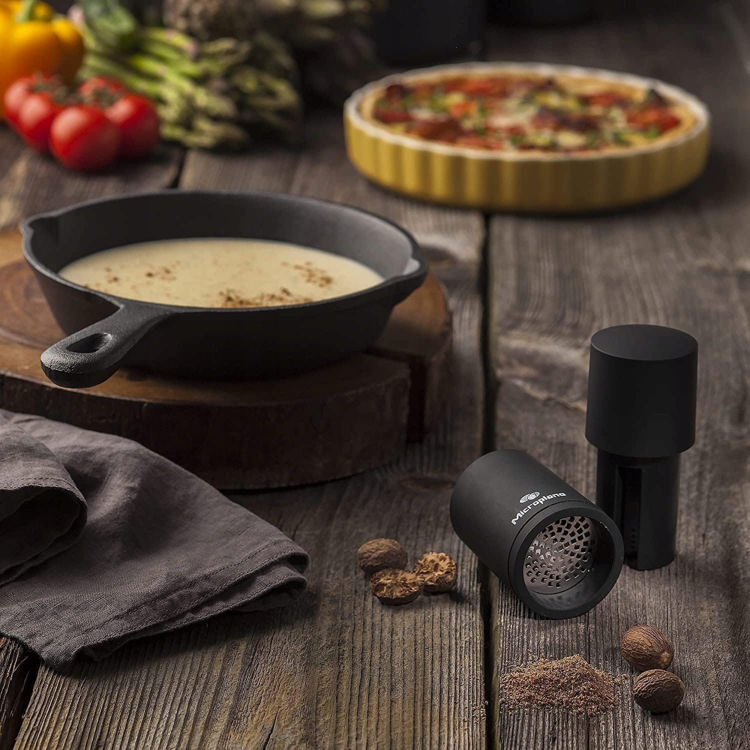 Spice Grinder Cinnamon Knobs 12 cm Microplane MANUAL Black SHARP Model Młynek do gałki muszkatołowej