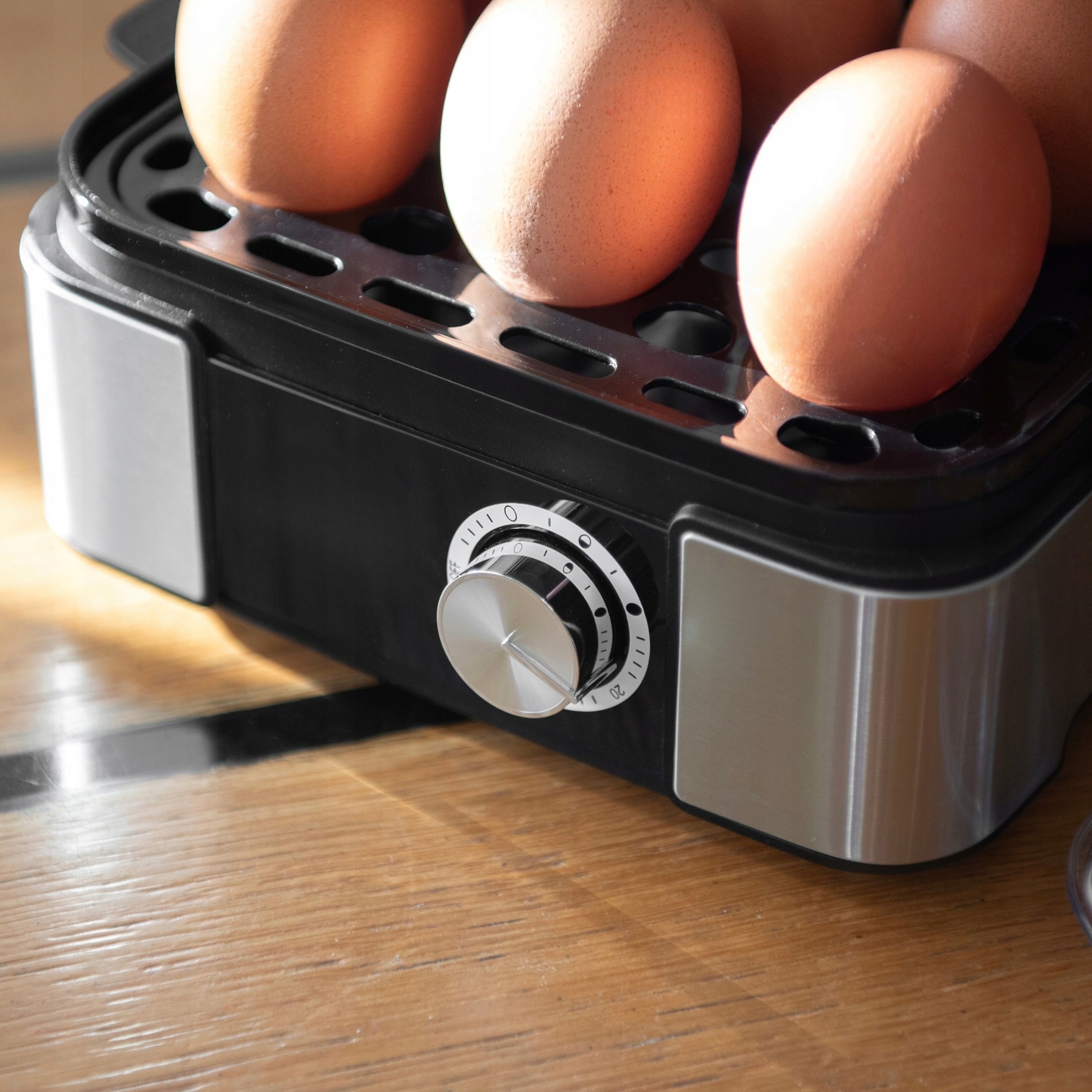Steam Egg Cooker 6 Eggs 400W Degree Adjustment 5 LED Programs Automatic Packaging status original