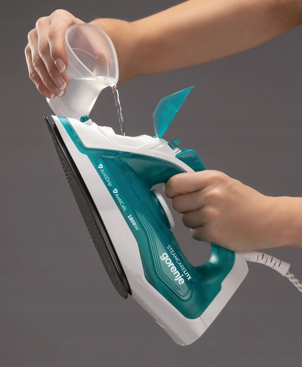 Steam iron Gorenje SIH1800TQC 1800 W AntiCalc Dominant color blue