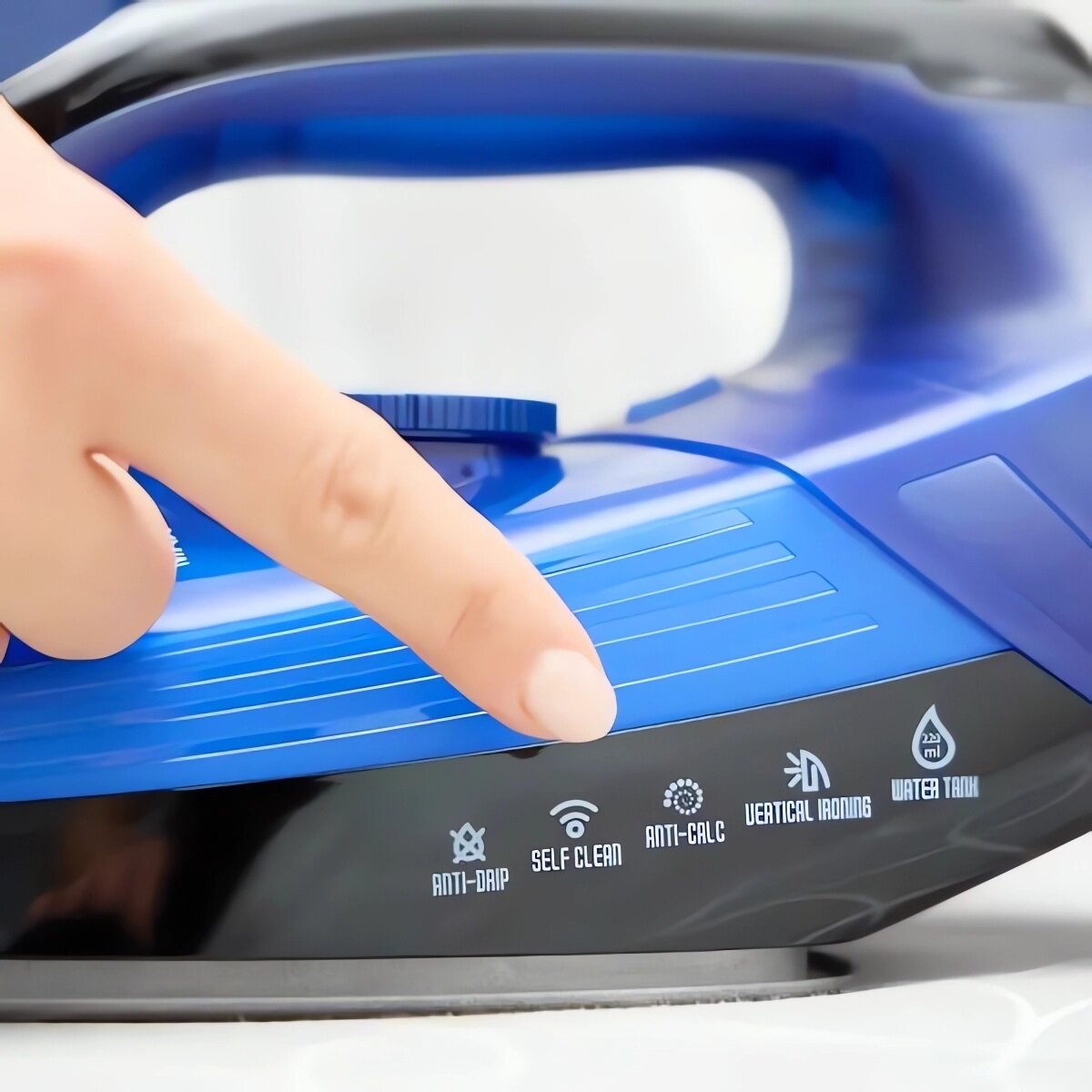 Steam iron with non-stick coating MPM MZE-25 Anti Calc 2000W Brand MPM
