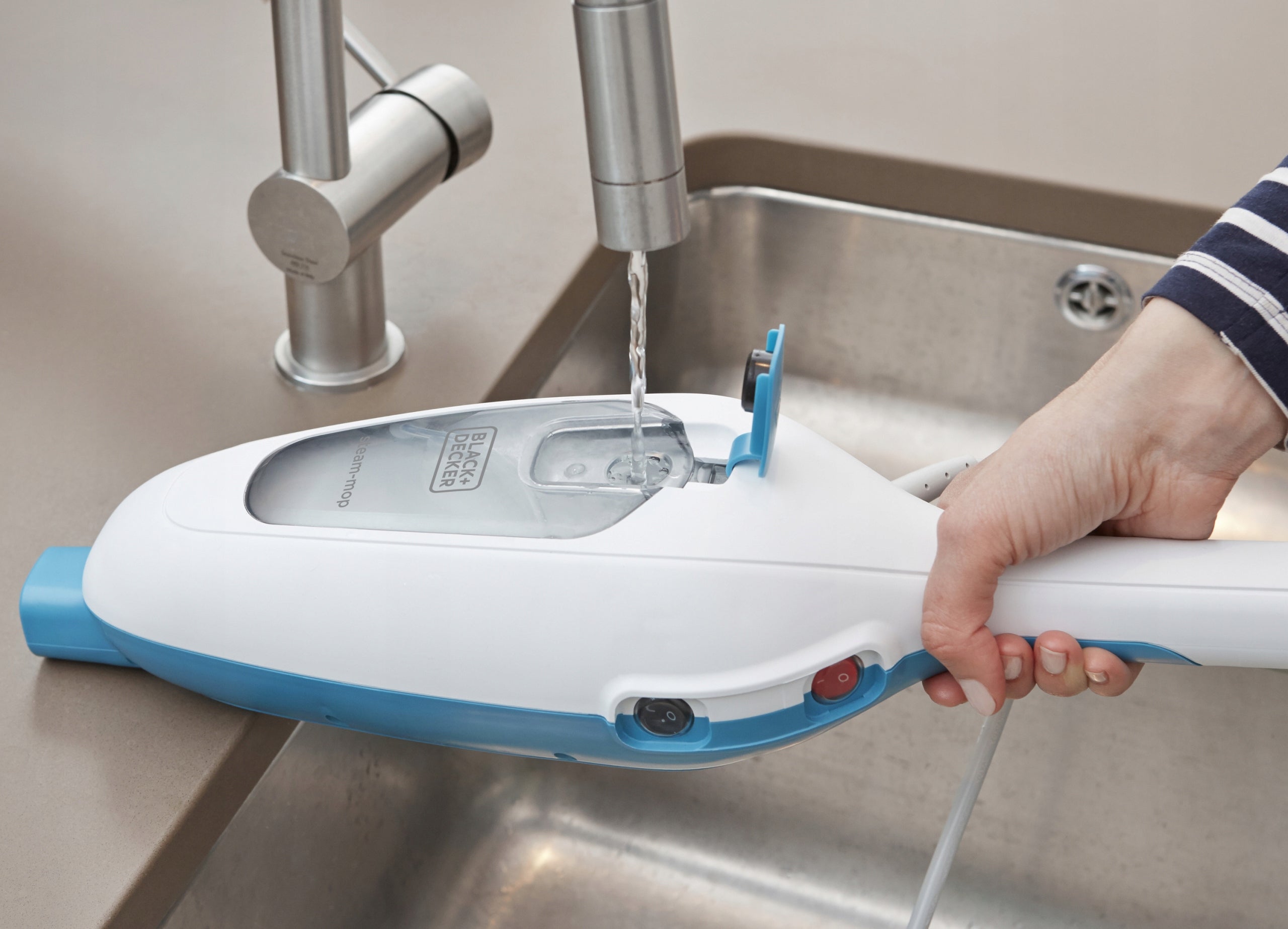 Steam mop Black+Decker 1300 W / 380 ml Manufacturer code FSMH13E10