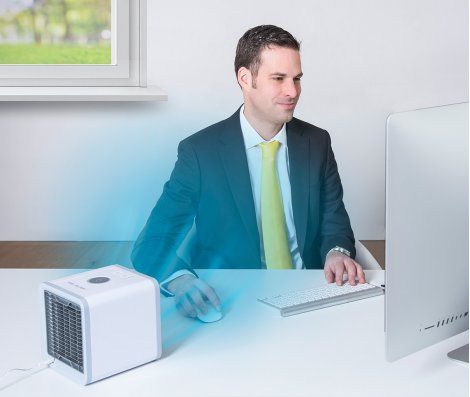 Stolný ventilátor Livington ARCTIC AIR biely Dominant color white