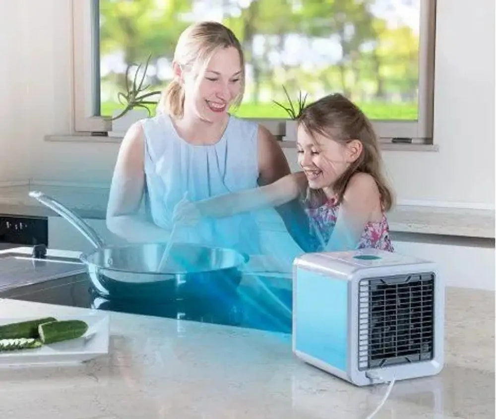 Stolný ventilátor Livington ARCTIC AIR biely Power 8 W