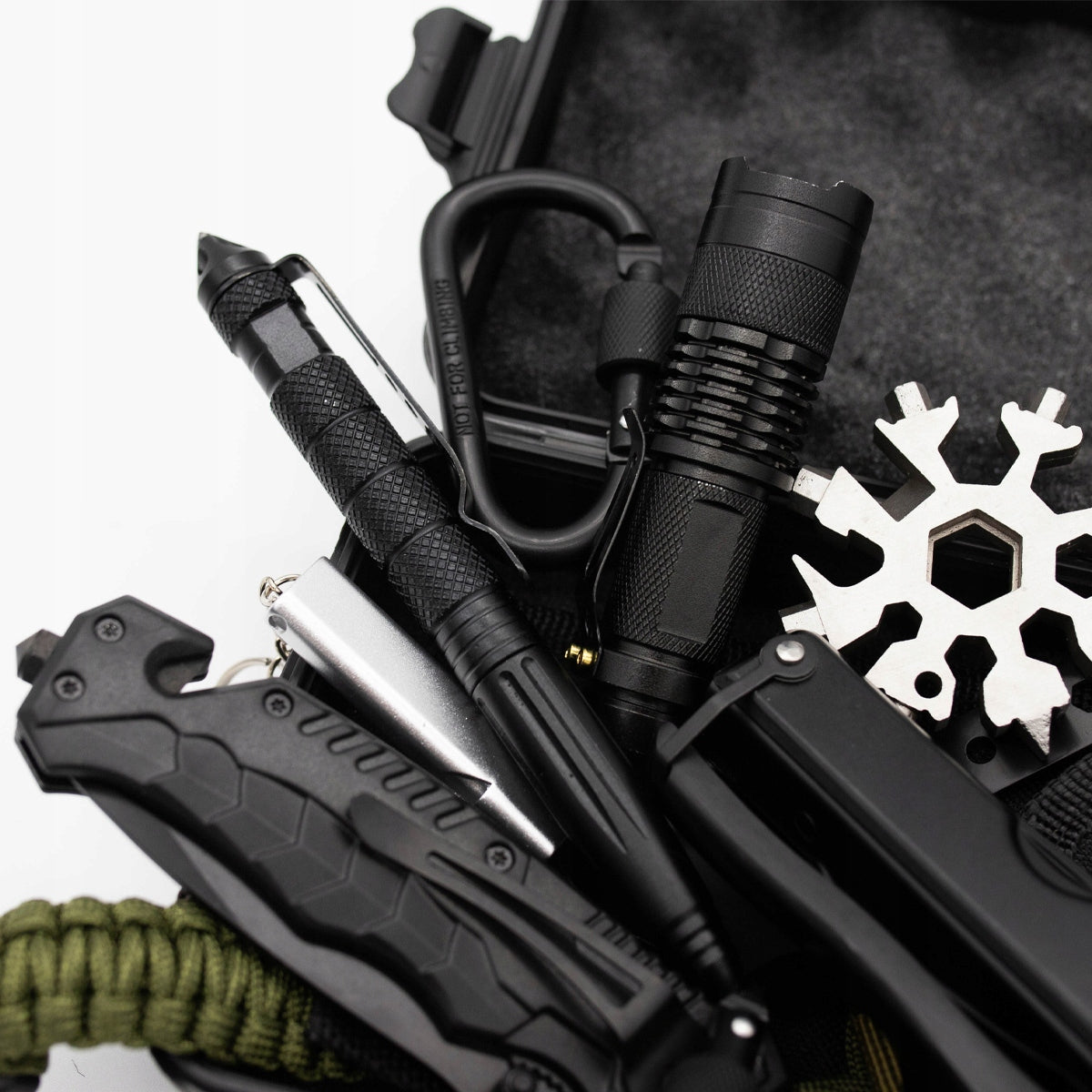 Survival Kit Military Survival Kit ZP-002 XXL Manufacturer code SCYZORYK MULTITOOL NÓŻ BIWAK NIEZBĘDNIK