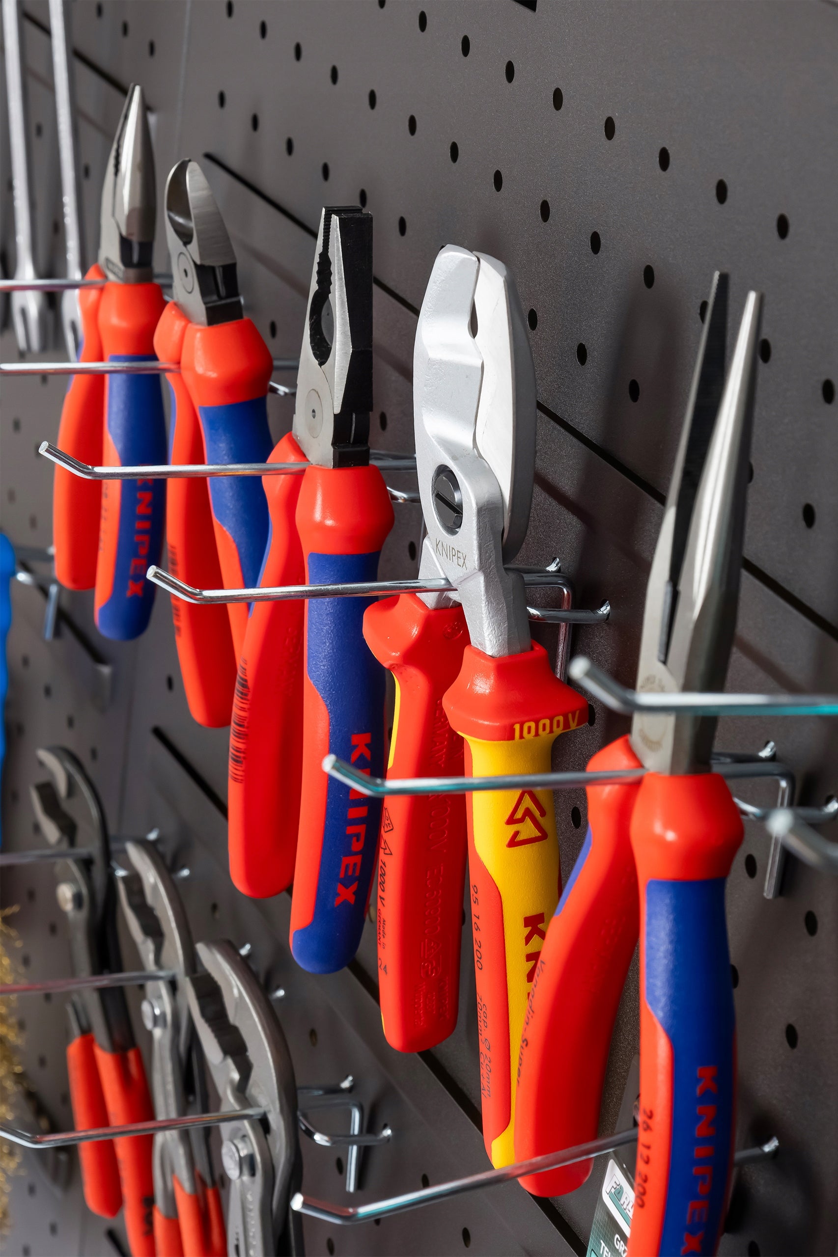 TOOL BOARD METAL WORKSHOP WALL + HOOKS 125x60 cm FARYS Product width 125 cm