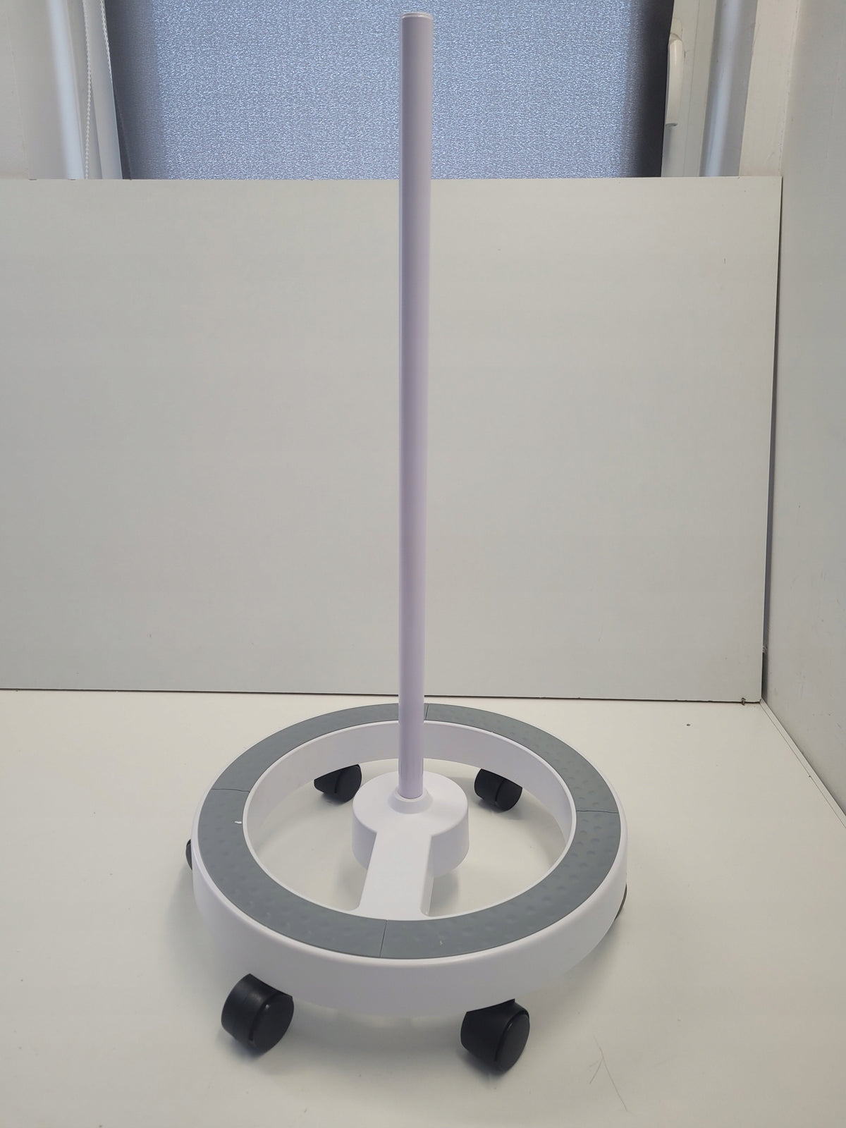 TOOLCRAFT roller tripod for lamp with magnifying glass Manufacturer code 2389201