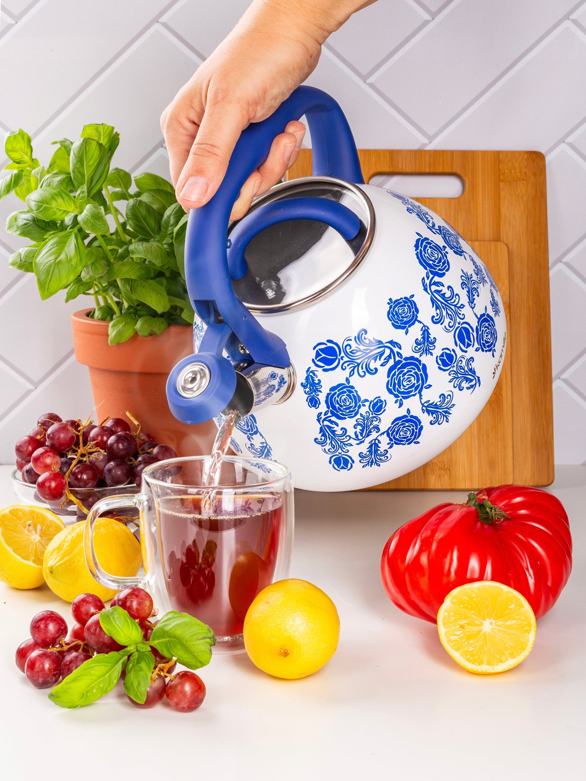 TRADITIONAL KETTLE ENAMEL GAS INDUCTION stainless steel 2,7 L KAMILLE Manufacturer code KM0870