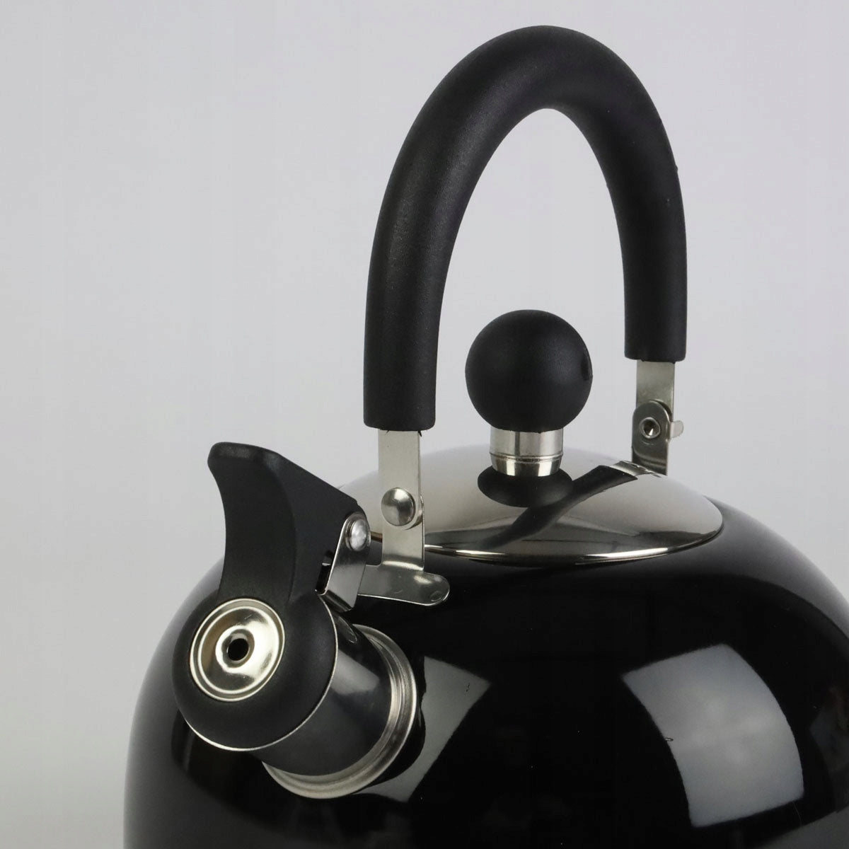 TRADITIONAL STAINLESS STEEL KETTLE 2L whistle INDUCTION EAN (GTIN) 5905155002648