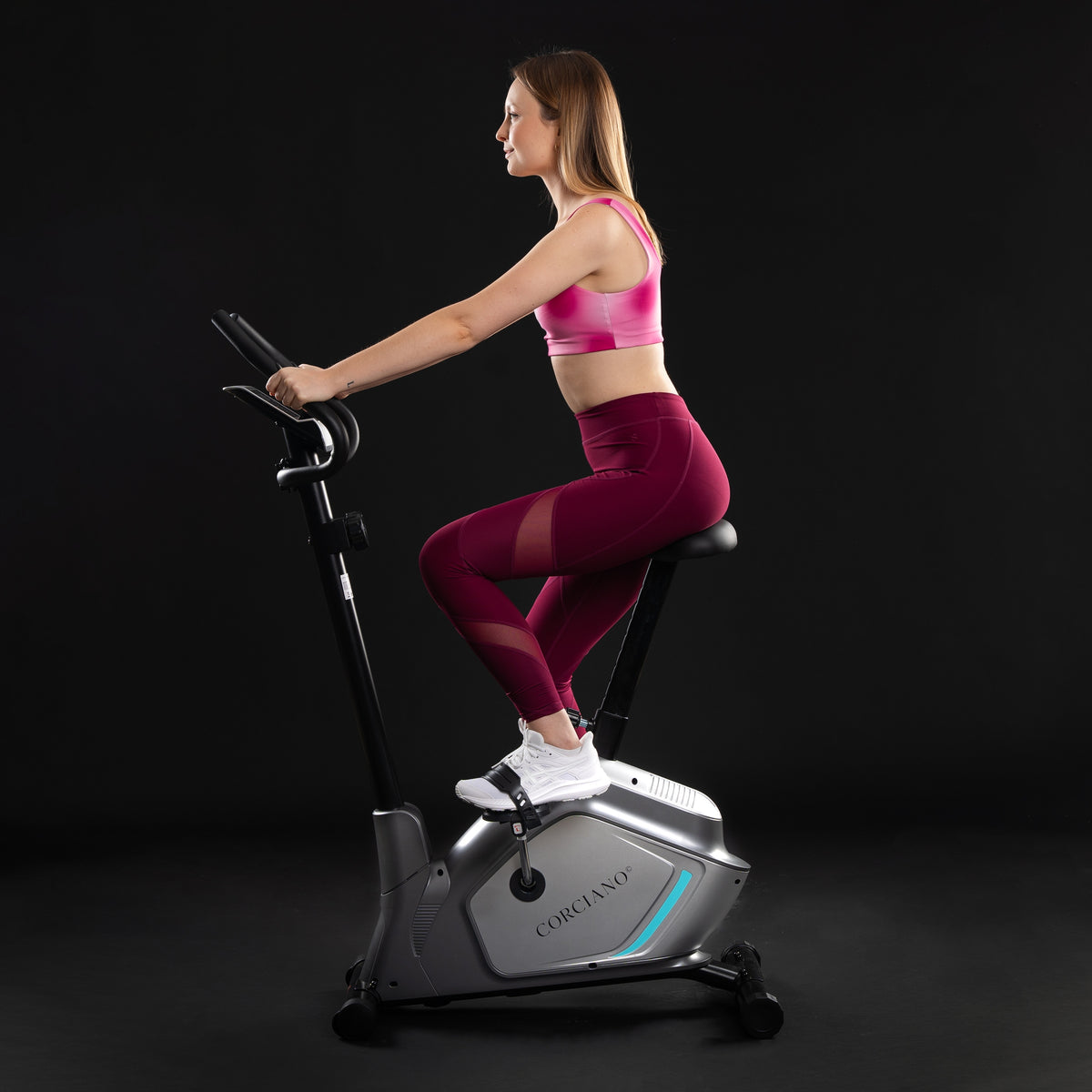 TRAINING BIKE Stationary MAGNETIC exercise bike FORTO UP TO 130KG Manufacturer code ES-8902