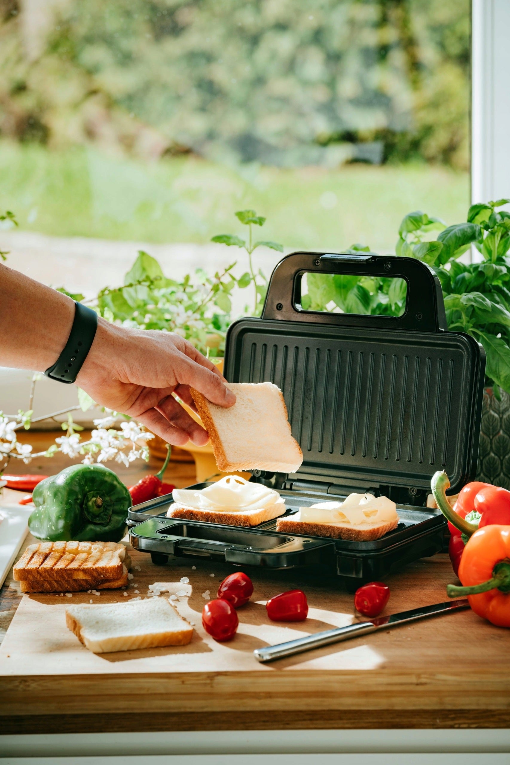 Toaster Grill for Sandwiches Panini Toaster 2in1 Nonstick Large Strong Manufacturer code CR 3067