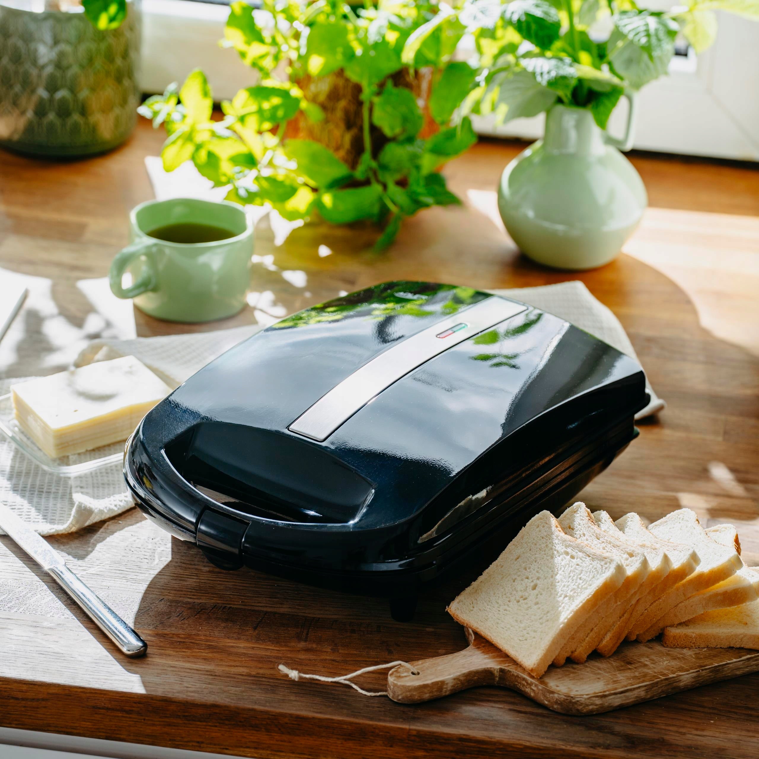 Toaster Sandwich Shells Toaster For Crispy Toast 1800W Adler Packaging status original