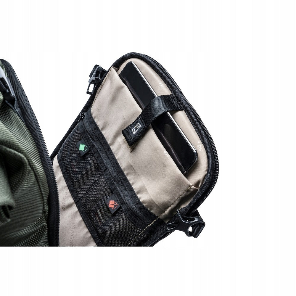 VANGUARD SELECT 39RBM roll-top photo backpack, green Brand Vanguard