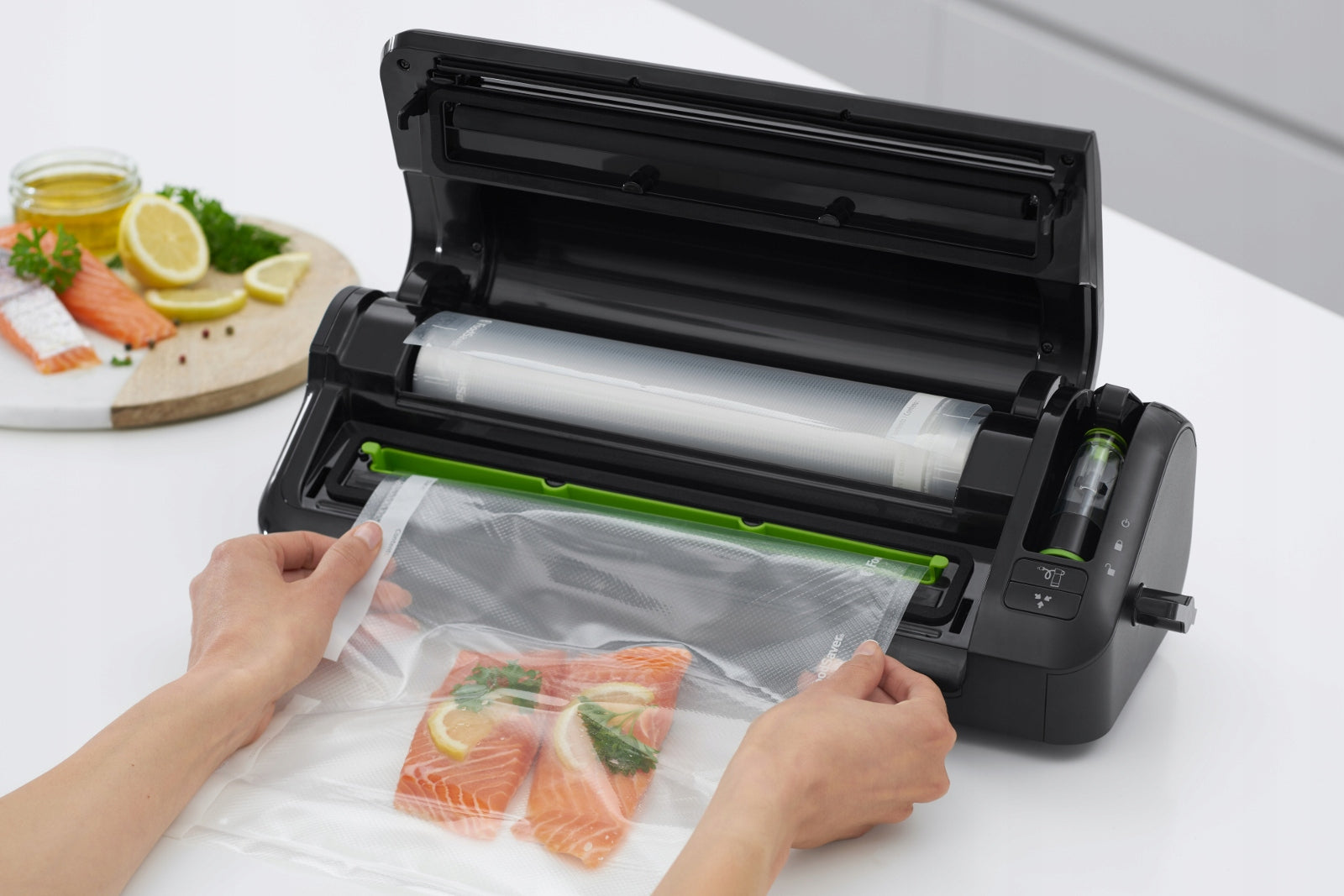 Vacuum sealer FoodSaver FFS017X Vacuum packer + bags - set EAN (GTIN) 5011773062350
