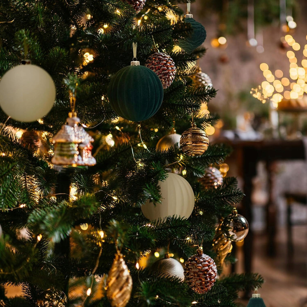 Velvet Christmas Tree Baubles Green 25 pcs 6 and 8 cm Velvet Packaging status original